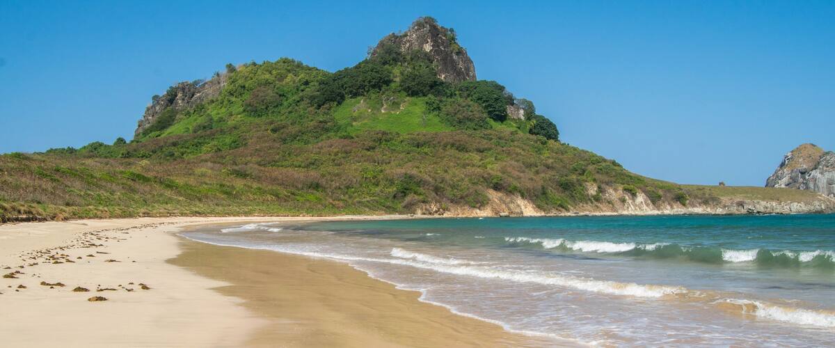 Sudoeste beach in Sudoeste bay (Praia do Sueste). Beautiful unspoilt natural beach on the island of Fernando de Noronha, Brazil