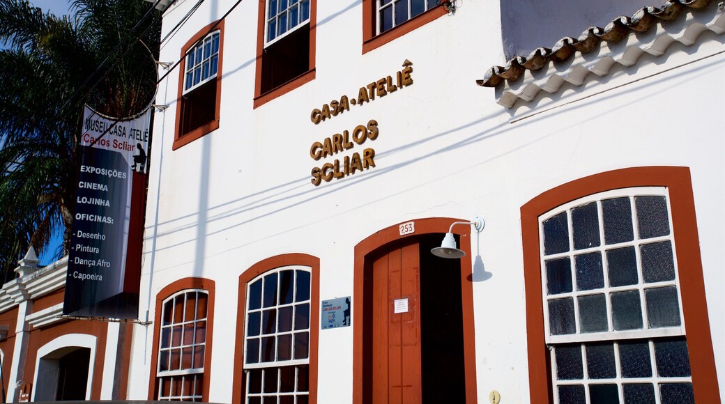 Casa-Atelie Carlos Scliar Museum featuring signage
