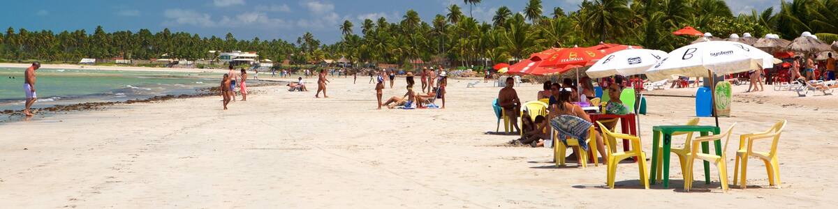 Paripueira Strand welches beinhaltet Sandstrand, allgemeine Küstenansicht und tropische Szenerien