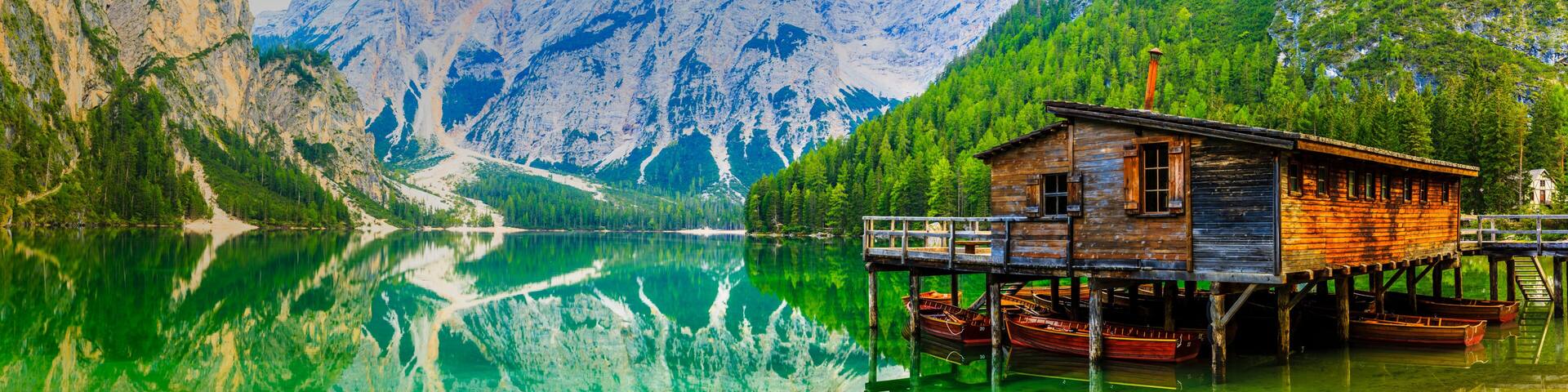 Braies Lake in Dolomites mountains, Sudtirol, Italy (Lago di Braies)