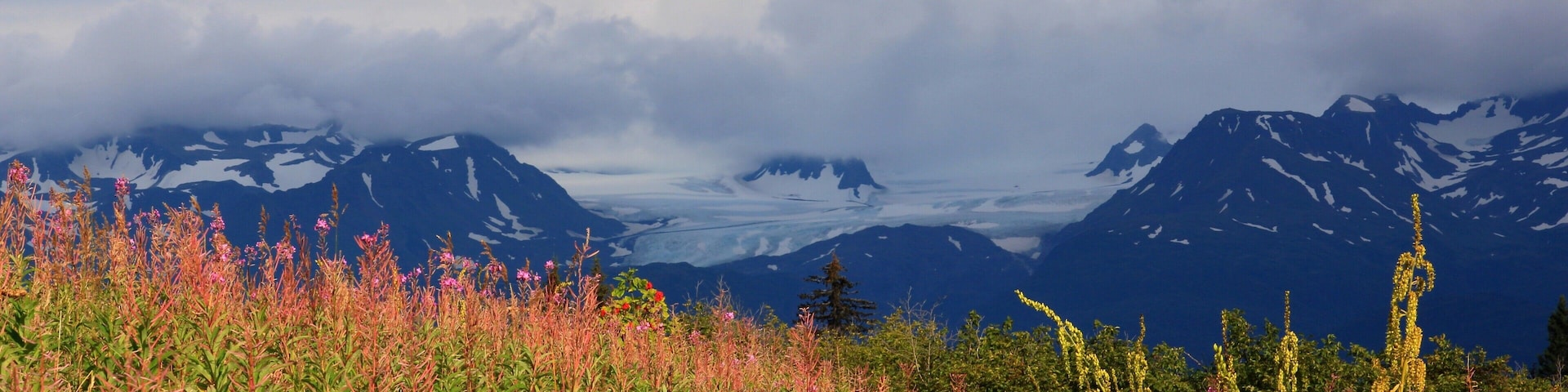 Beautiful area to hike and enjoy the Alaskan outdoors!