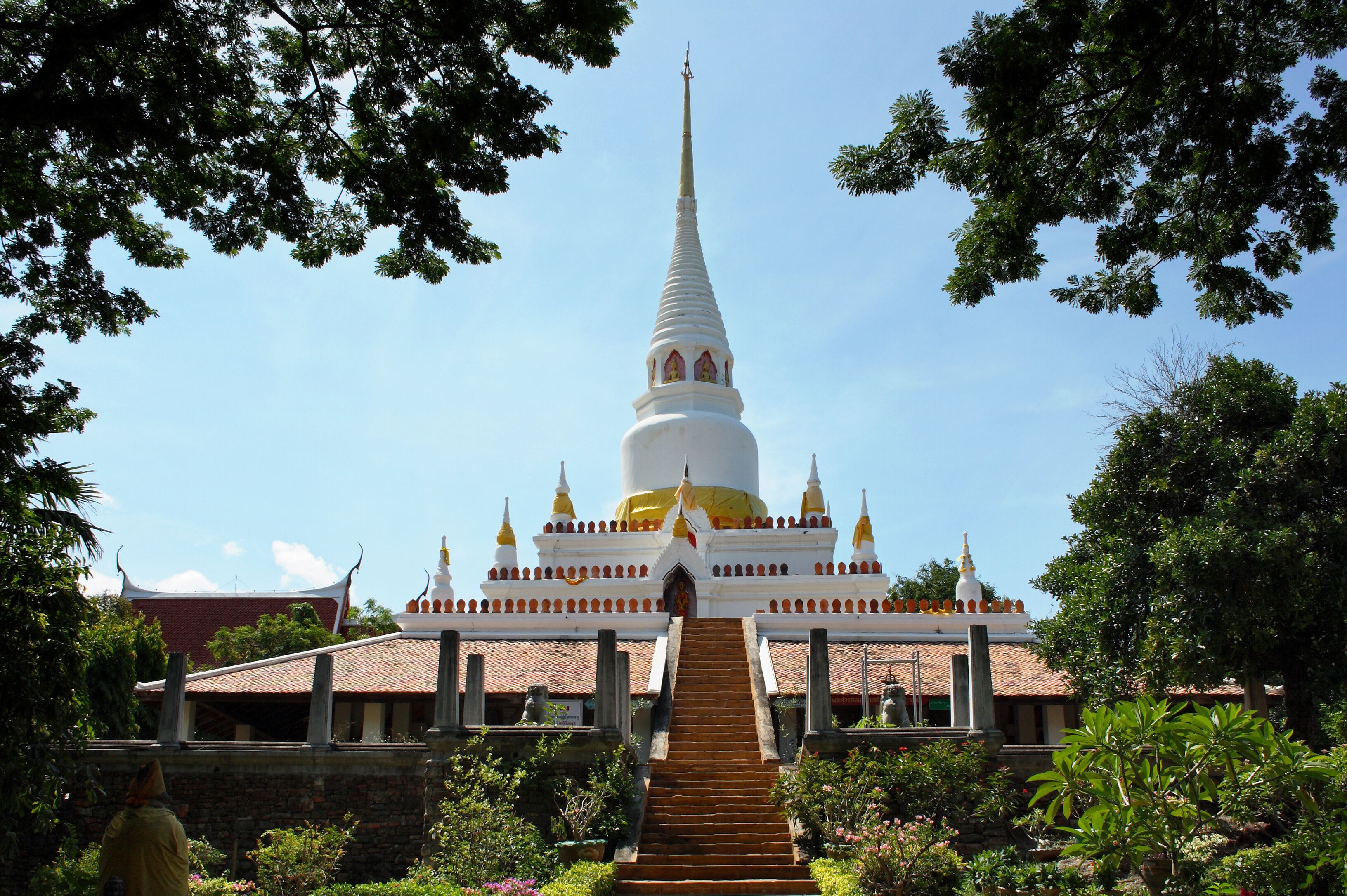 Wat Pha Kho in Sathing Phra