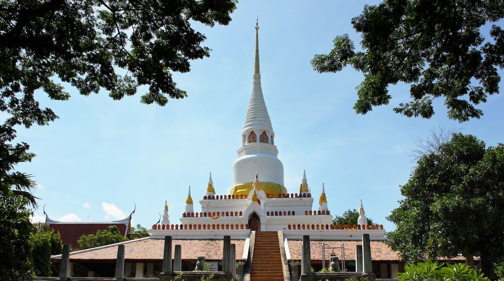 Wat Pha Kho in Sathing Phra