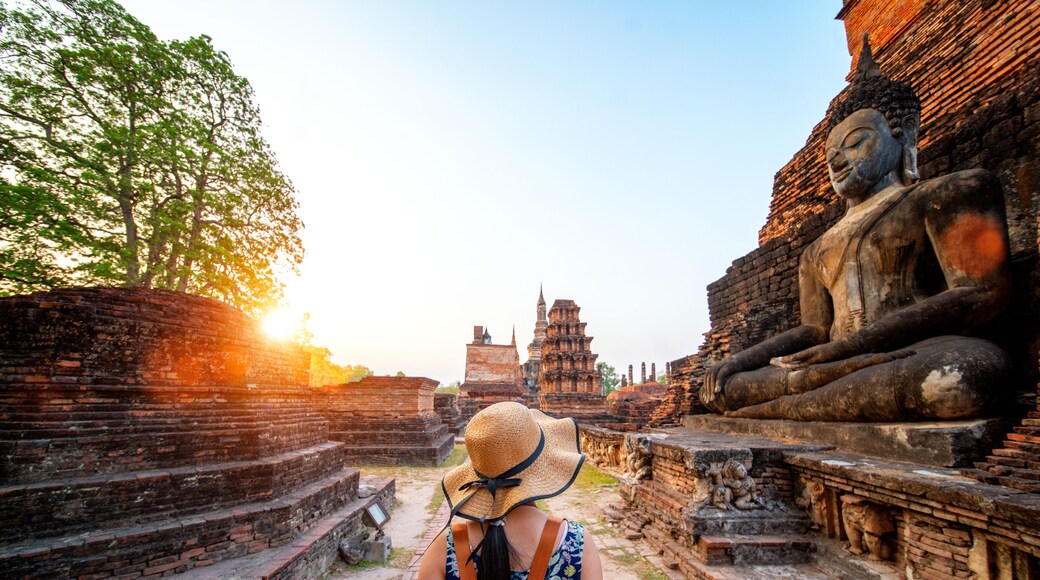 Sunset and light in Sukhothai historical park