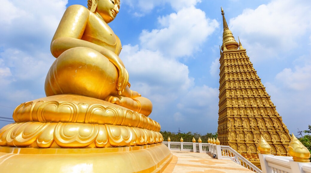 Wat Phai Lom a famous temple located at Bang Ban District Phra Nakhon Si Ayutthaya, Thailand