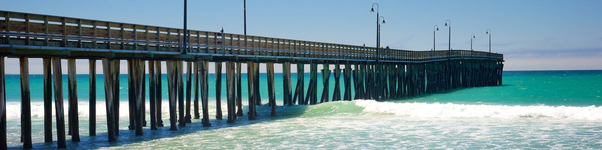 Playa estatal de Cayucos que incluye una playa