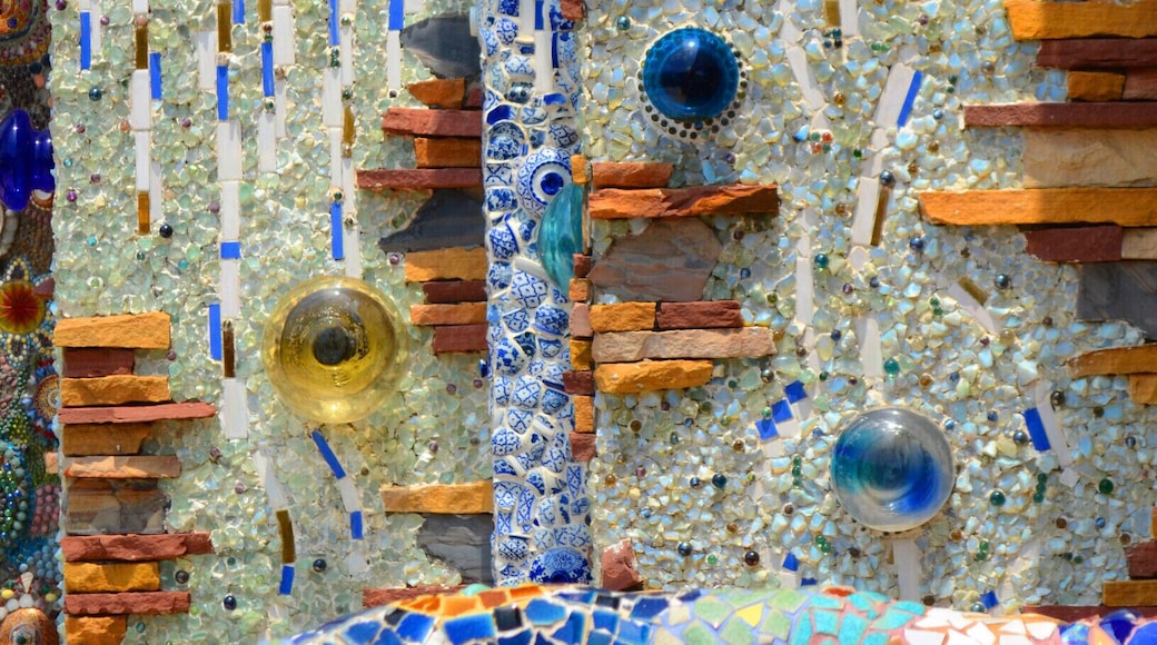 This jewel of a temple sits in the mountains in the center of Thailand. With an edifice made of the bright and broken, Wat Pha Sorn Kaew stands as a reminder that perfection isn't all it's cracked up to be.
#architecture #art #mosaic #stunningstructures