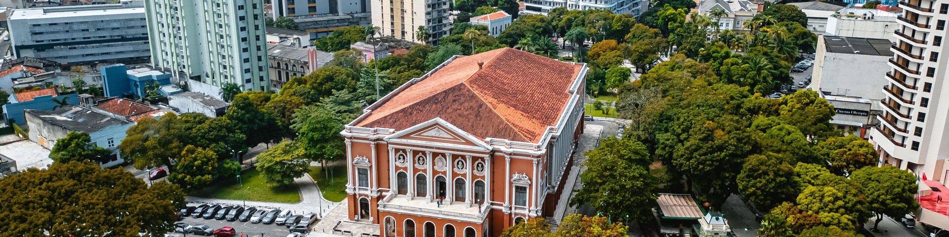 Praça República Theatro Paz Belém Pará Brasil Monumento Histórico Arquitetura Turismo Cultura Teatro Praça Pública Cenário Urbano Passeio Cultural Monumento Nacional Palco Eventos Espetáculos Cultural