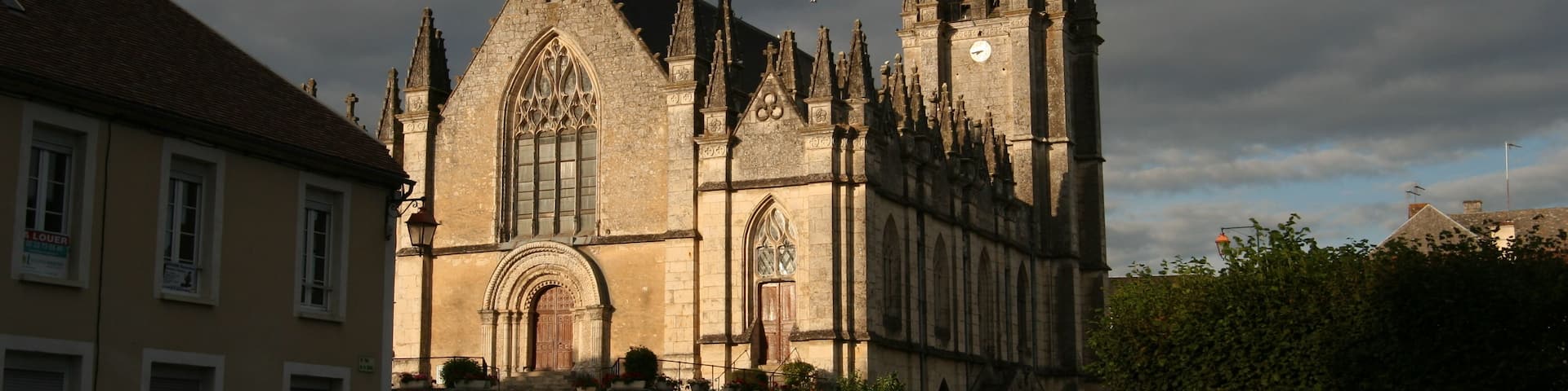 L'église Saint-Barthélémy du Pin-la-Garenne.