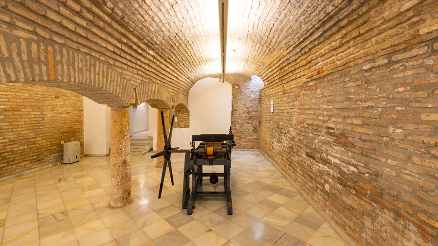 Museo del Grabado showing interior views and heritage elements