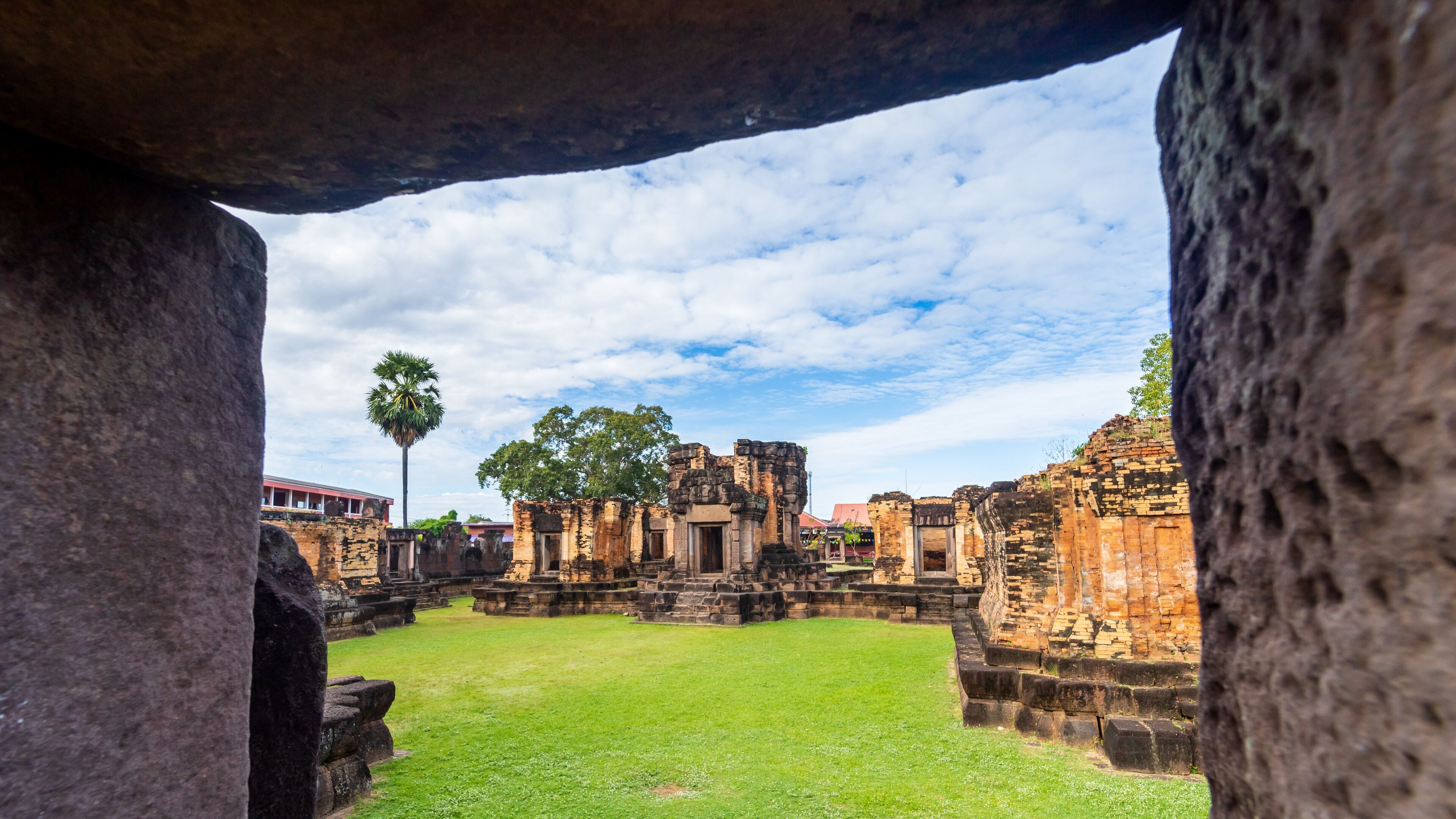 ウトゥムポーンピサイ