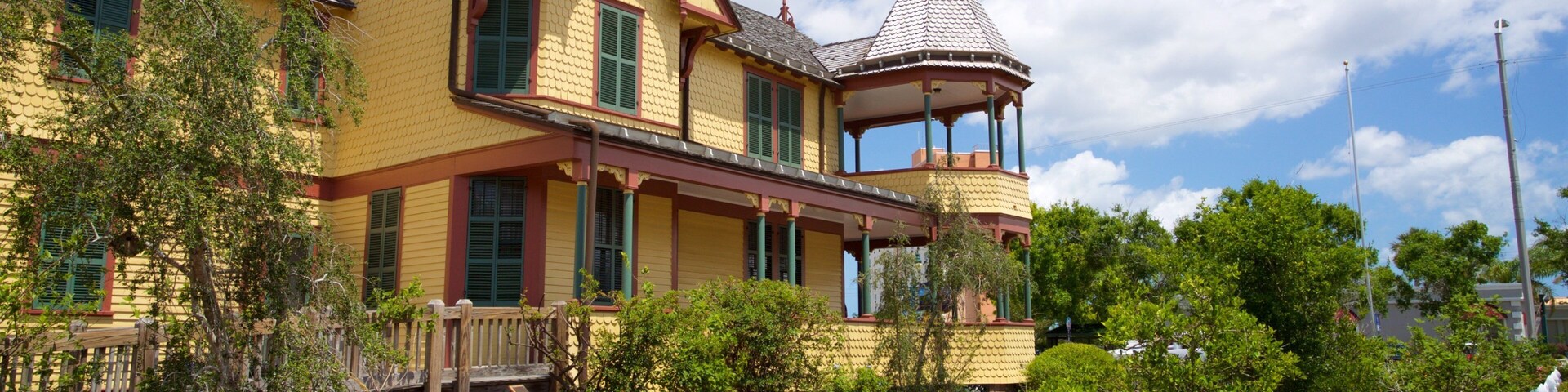 Pritchard House which includes a house