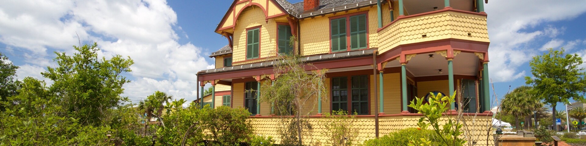 Pritchard House featuring a house