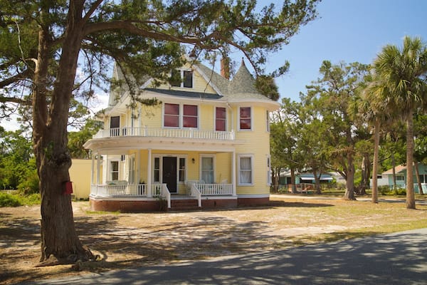 Spell House featuring a house