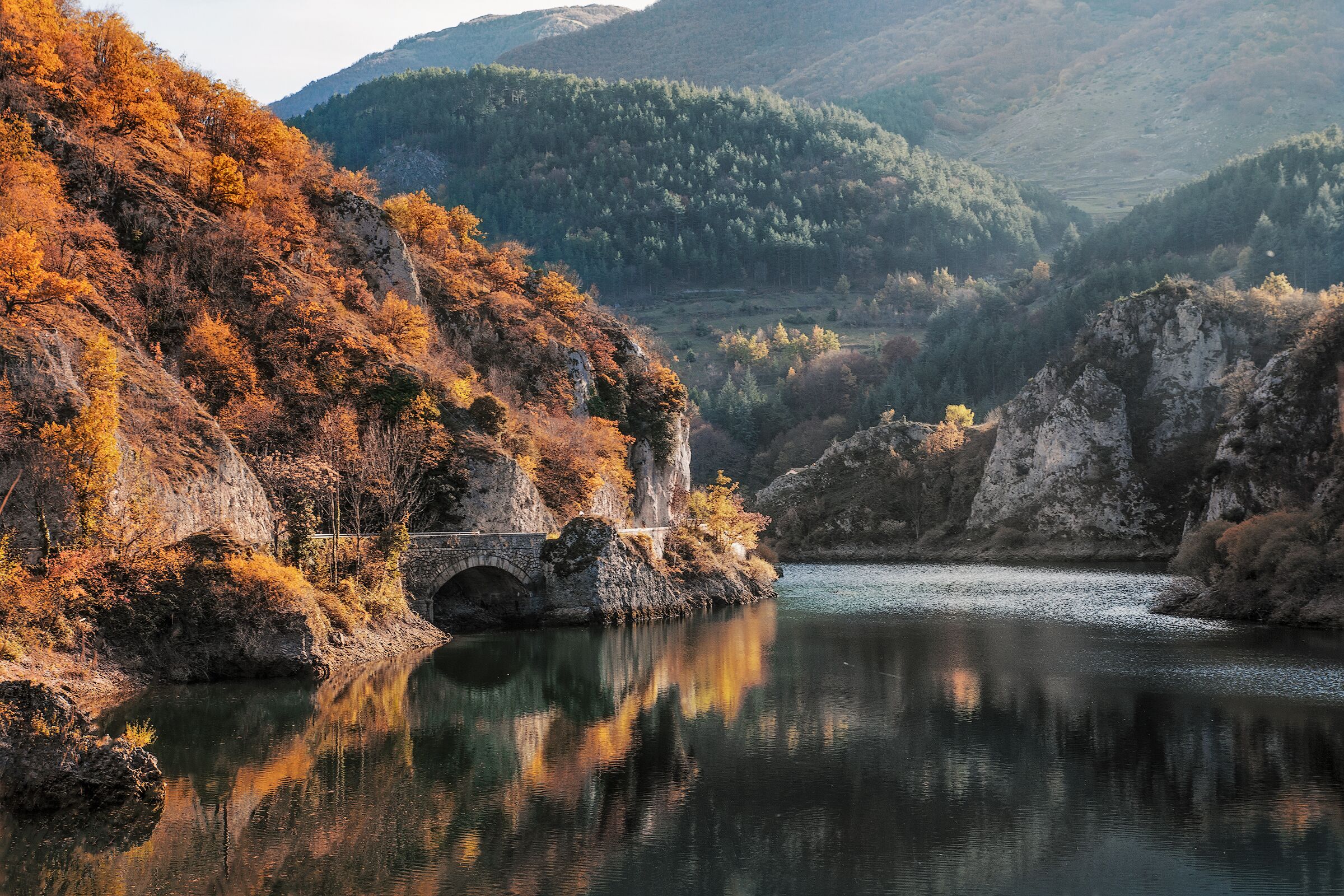 The Sagittarius Gole, spectacular and picturesque canyon carved by centuries of erosion of the rushing waters of the Sagittario river, represent one of the most important natural areas in Europe. The Regional Nature Reserve of the Sagittarius Gole (WWF since 1991) is located in the town of Anversa degli Abruzzi.
After two hours, starting from Rome, we reached this magical place driving along a small road for several kilometers on the bottom of this deep canyon.
The view of the lake, which suddenly appears after a curve, is one of the the most gorgeous spots that you can find in central Italy.

#BestOf5