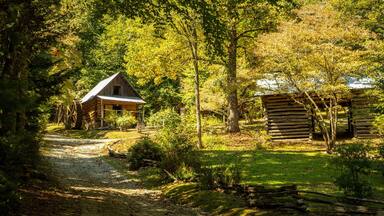 Foxfire Museum featuring a small town or village and heritage elements