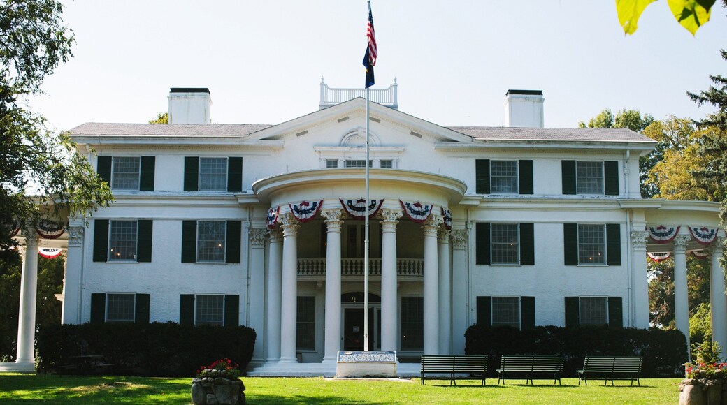 Parque histórico estatal Arbor Lodge ofreciendo elementos patrimoniales, arquitectura patrimonial y un edificio administrativo