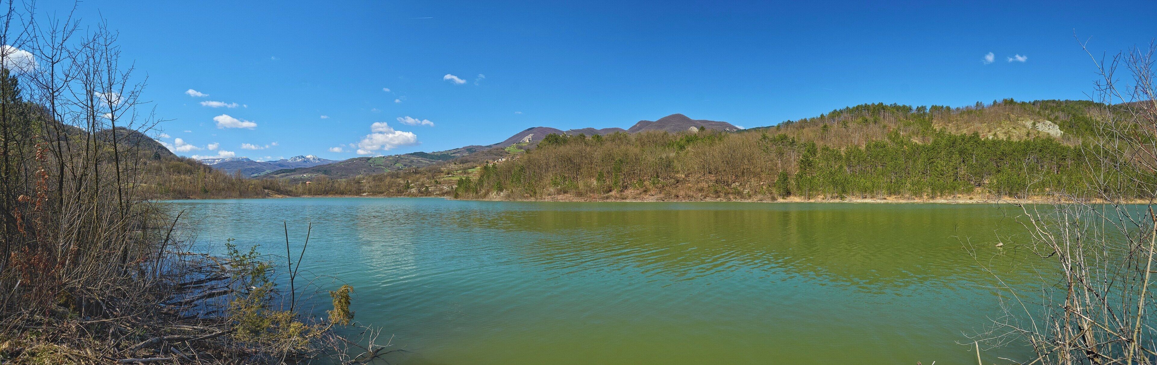 Panorama del lago a ovest