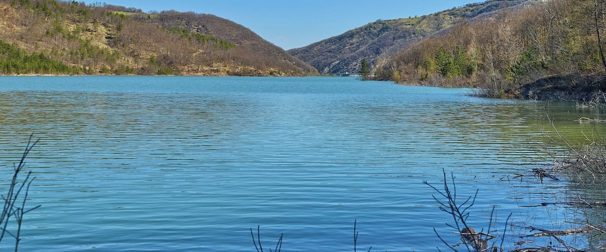 Vista verso la diga