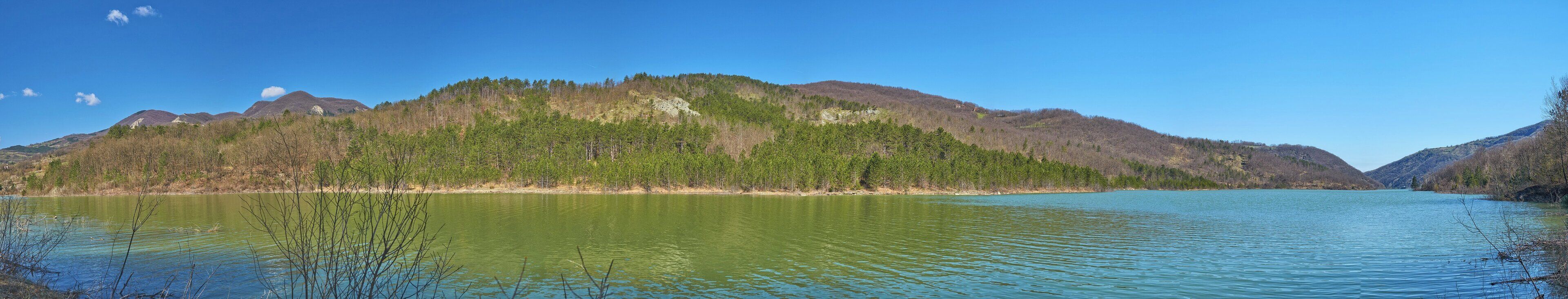 Panorama della sponda nord-ovest