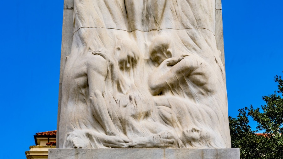 大衛克拉克紀念碑