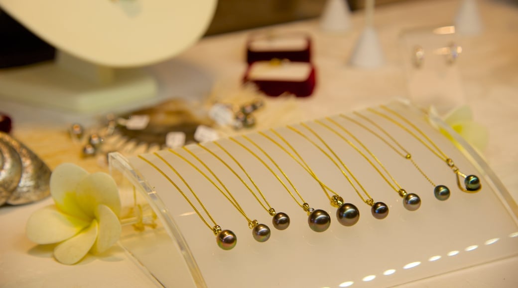 비치콤버 펄 마켓 을 특징 쇼핑