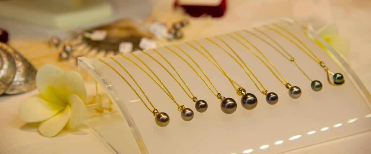 Beachcomber Pearl Market