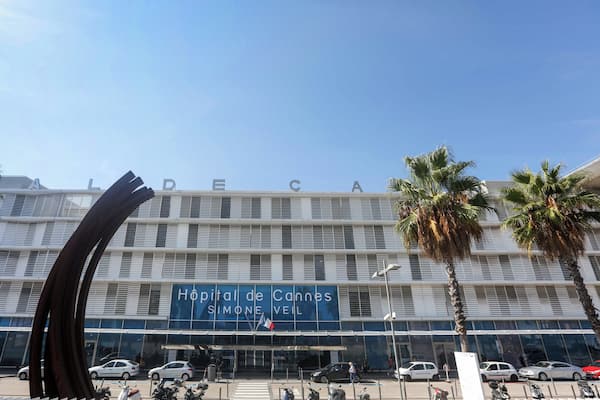 Cannes_CannesHospital_6312683_006