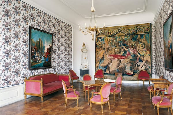 Seehof Palace featuring interior views and art