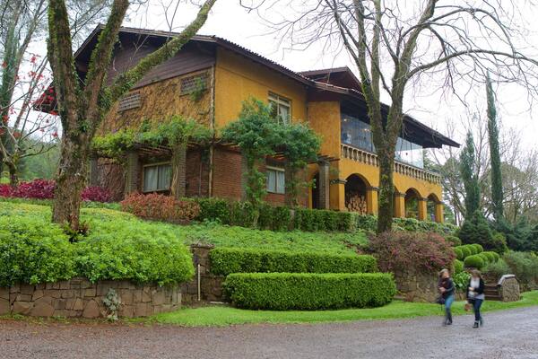 Le Jardin - Parc de Lavande qui includes jardin