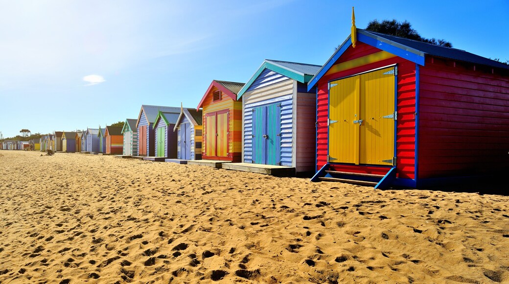 Brighton Beach Boxes in hot sunny day