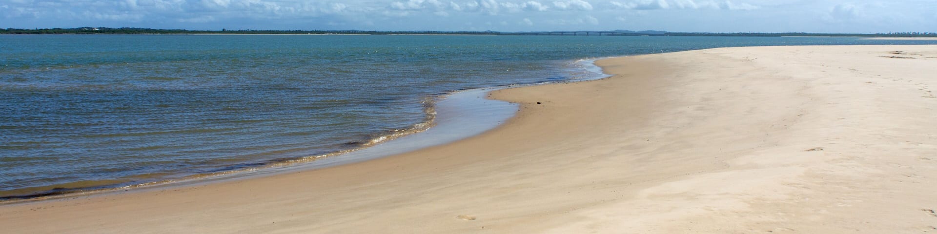 Ilha dos Namorados. Beautiful tourist desert island in Aracaju, Sergipe, Brazil