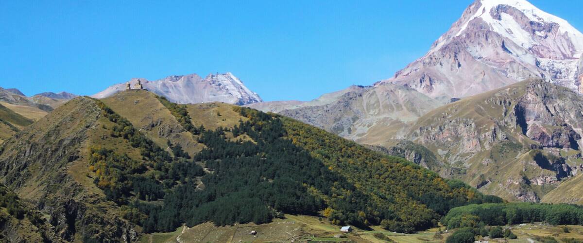 Nearly ever house in Kazbegi has this wonderful view of Mt. Kazbegi and the Gergeti Church. Make always sure to have a balcony