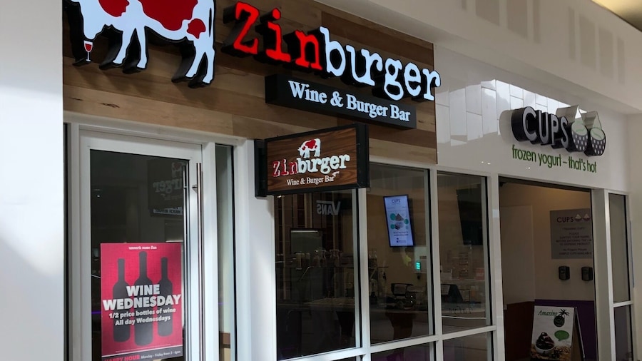 Great Burgers. Relaxing Bar