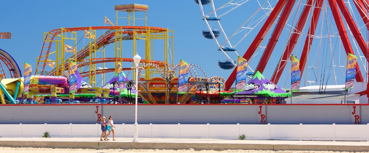 Ocean City Boardwalk featuring matkat