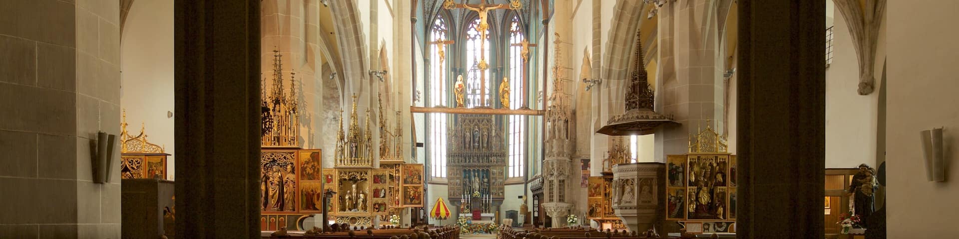 Basilica of St Giles featuring religious aspects, a church or cathedral and heritage architecture