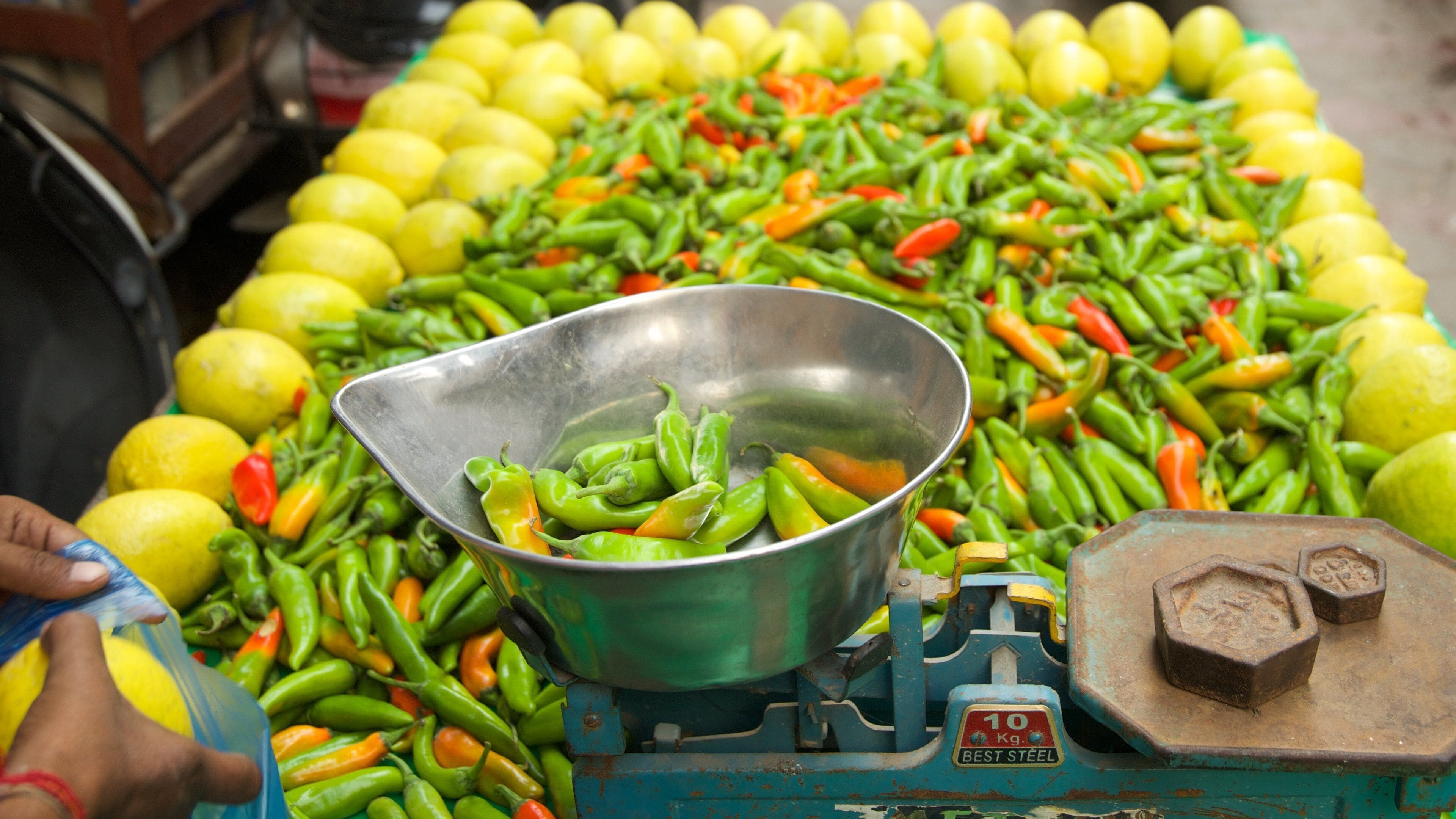 Katra Jaimal Singh Market showing markets
