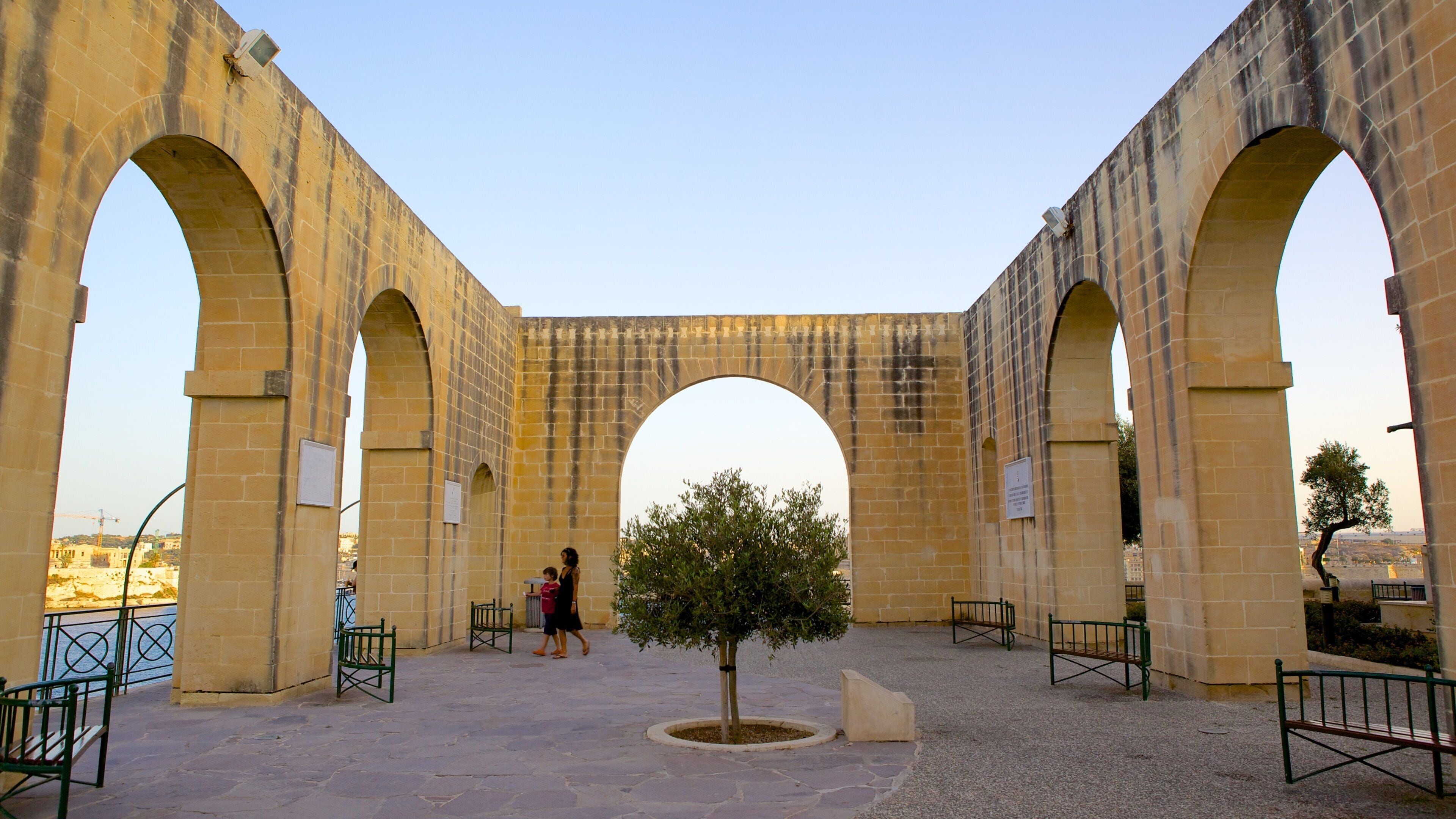 로어 바라카 정원 이 포함 문화유산 건축