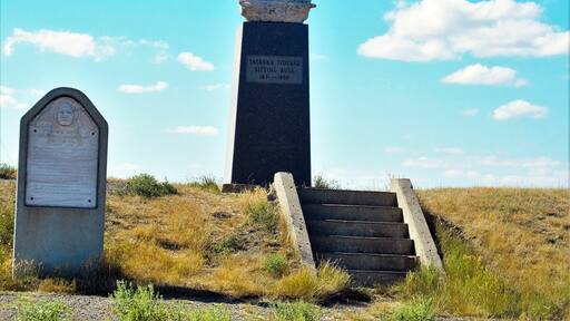 Sitting bull burial site I was honored to be able to stand before this proud man