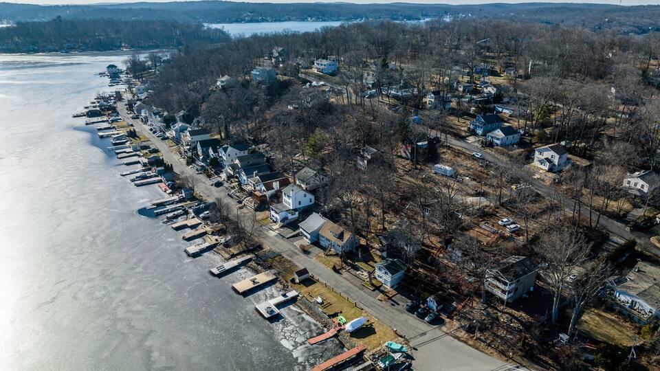 Lake Hopatcong New Jersey in The Winter