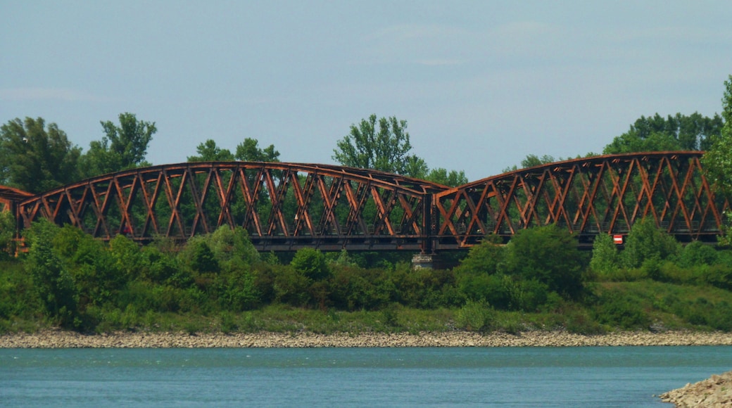 Not Stainless Bridge