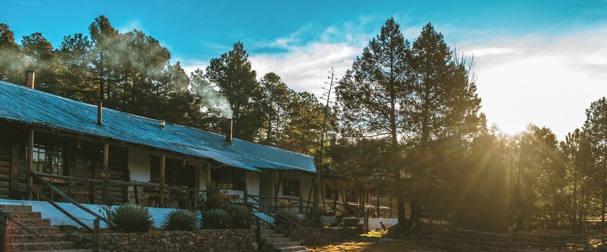 20km outside of Creel, we arrived at the tiny town of Cusarare, where we found this lovely lodge.
With no electricity, phone signal or internet accesses, it turned out to be the perfect getaway for the beginning of a new year.