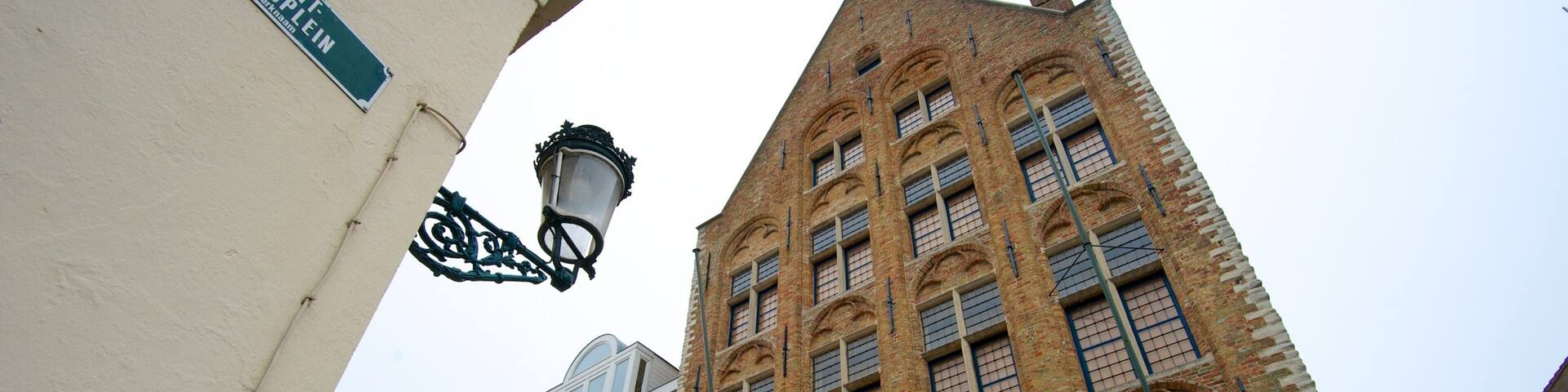 Choco-Story Museum showing central business district, a city and heritage architecture