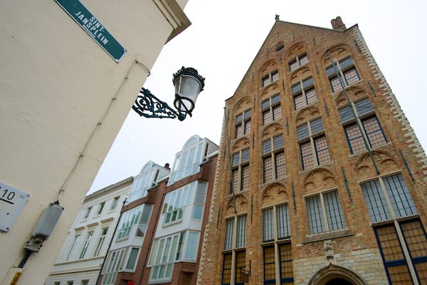 Musée Choco-Story mettant en vedette patrimoine architectural, quartier d\'affaires et ville