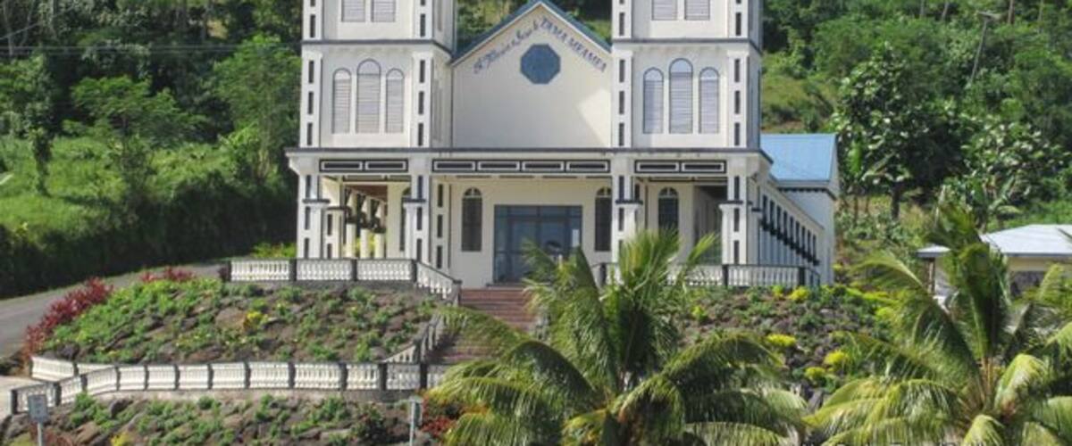 Samoa has so many churchs! Lots of competition but we saw Methodist, Catholic and LDS.
The Adventists are at war with each other because they can't work out which day is Saturday anymore (Samoa switched over to the other side of the date line a few years ago).