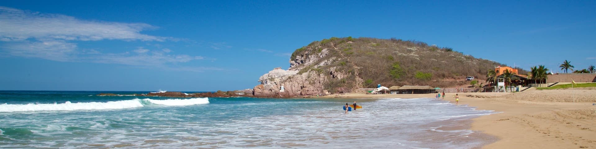 Mazatlan presenterar kustutsikter, en sandstrand och vågor