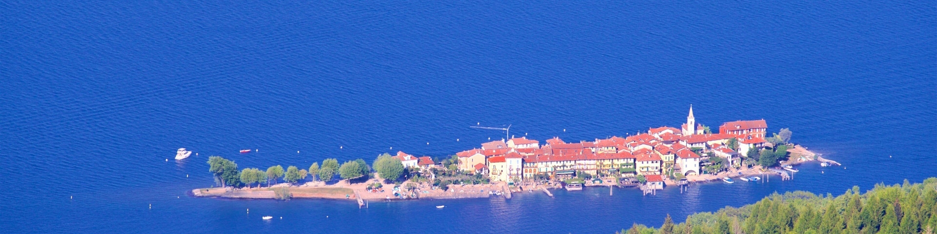 Mottarone showing island images, a small town or village and a lake or waterhole