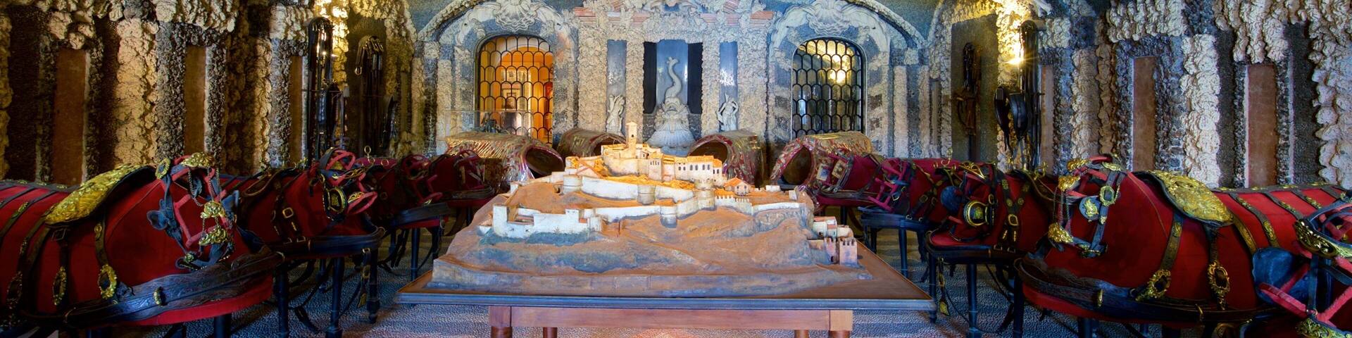 Borromeo Palace and Garden featuring interior views, heritage elements and a church or cathedral