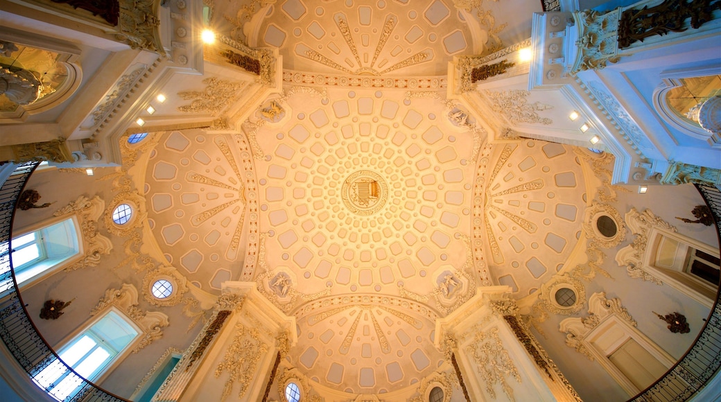 Palais et jardin de Borromeo qui includes patrimoine historique et vues intérieures