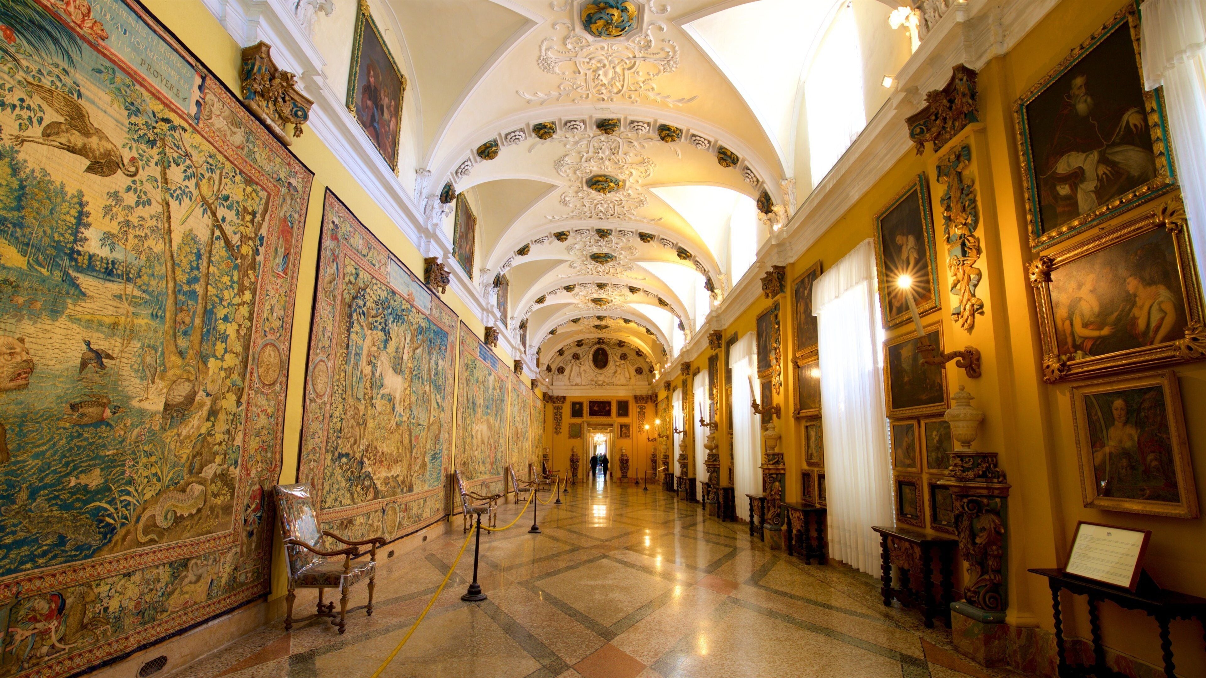 Borromeo Palace and Garden featuring heritage elements, interior views and art